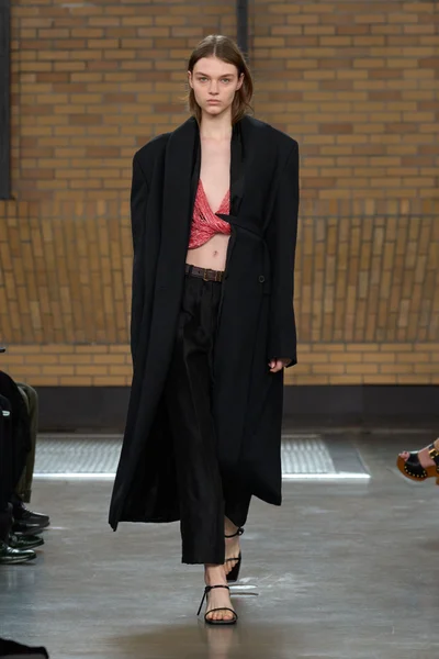 Look 31